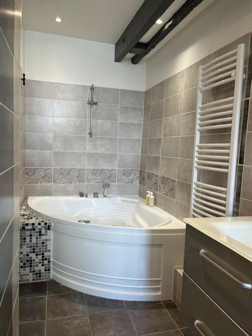 Duplex De Charme En Centre Ville Avec Terrasse Brive-la-Gaillarde Buitenkant foto